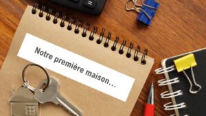 L'article explique que bien que 90% des jeunes Français souhaitent devenir propriétaires